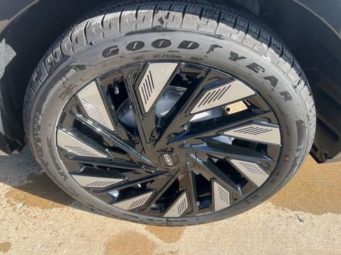 New 2026 Lincoln Nautilus Reserve w/ Jet Appearance Package image 11