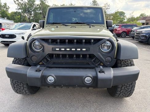 Used 2013 Jeep Wrangler Sport AWD/4WD image 2
