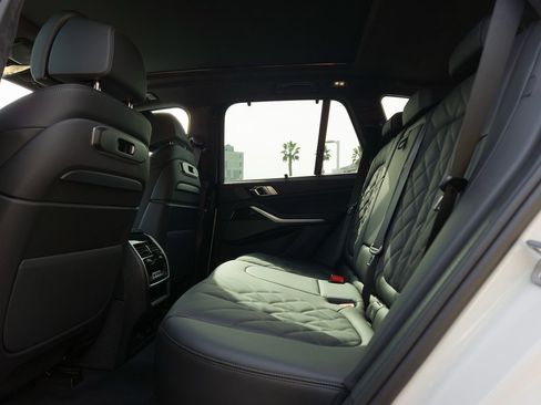 New 2026 BMW X5 xDrive50e w/ Executive Package image 17