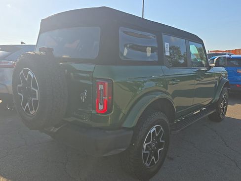 Used 2023 Ford Bronco Outer Banks AWD/4WD image 3