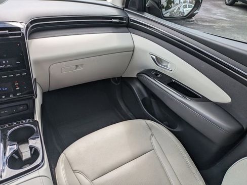 Certified 2022 Hyundai Tucson Limited FWD image 18