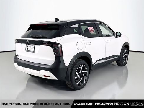 New 2026 Nissan Kicks SV w/ SV Premium Package FWD image 5