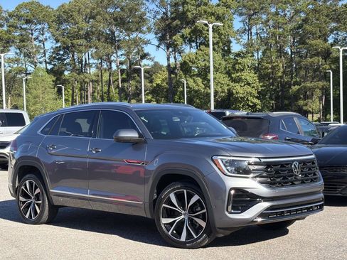 Used 2024 Volkswagen Atlas Cross Sport SEL Premium R-Line AWD/4WD image 26
