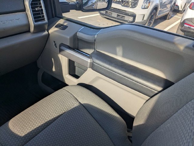 Used 2021 Ford F250 XLT w/ XLT Premium Package AWD/4WD image 16