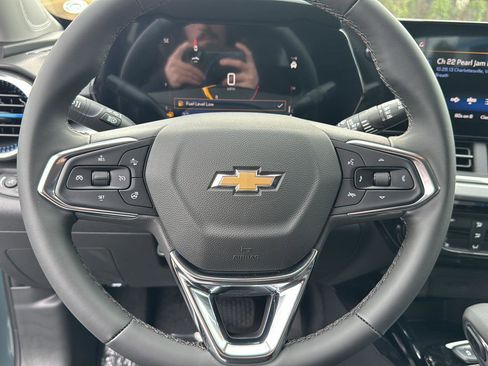 New 2026 Chevrolet Trax LT w/ Driver Confidence Package image 18