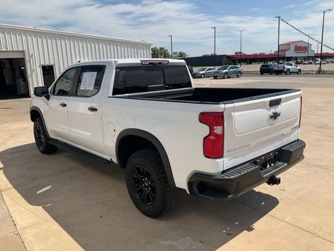 Used 2023 Chevrolet Silverado 1500 ZR2 w/ Technology Package AWD/4WD image 33