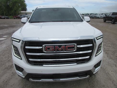 New 2026 GMC Yukon XL Elevation w/ Elevation Premium Package AWD/4WD image 10