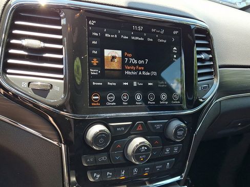 Certified 2021 Jeep Grand Cherokee Limited w/ Quick Order Package 28K 80th AWD/4WD image 28
