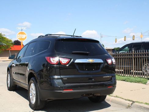Used 2014 Chevrolet Traverse LT AWD/4WD image 5