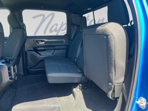 Used 2022 RAM 1500 Big Horn AWD/4WD image 33