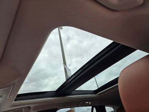 Used 2023 MAZDA CX-50 AWD 2.5 Turbo w/ Premium Pkg image 5