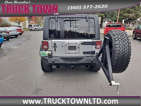 Used 2017 Jeep Wrangler Unlimited Sport w/ Quick Order Package 24S image 5