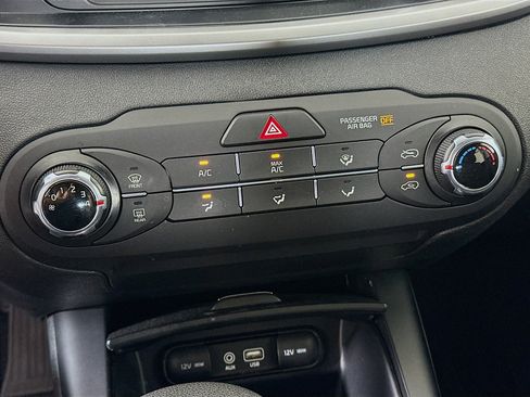 Used 2020 Kia Sorento LX FWD image 23