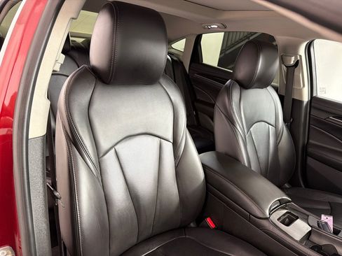 Used 2018 Buick LaCrosse Essence w/ Sun and Shade Package FWD image 25