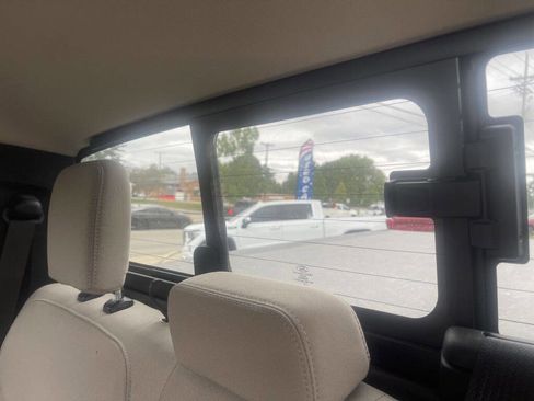 Used 2019 Ford Ranger XLT w/ Equipment Group 302A Luxury image 10