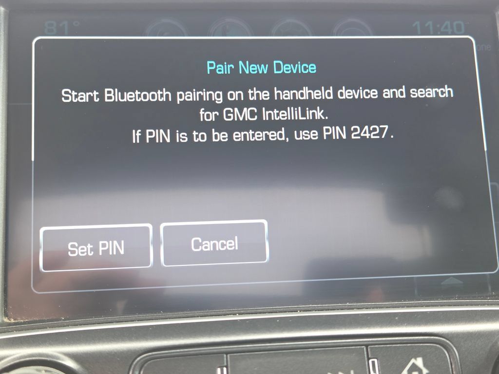 Used 2018 GMC Sierra 2500 SLT w/ Snow Plow Prep Package AWD/4WD image 11