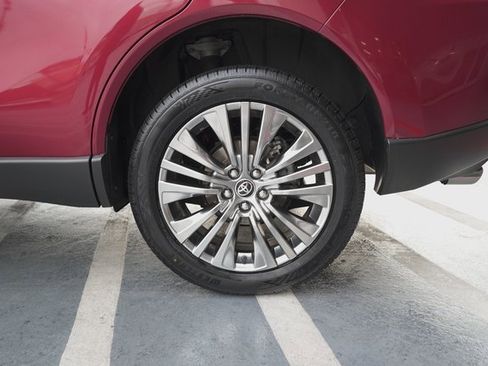 Certified 2023 Toyota Venza XLE image 35