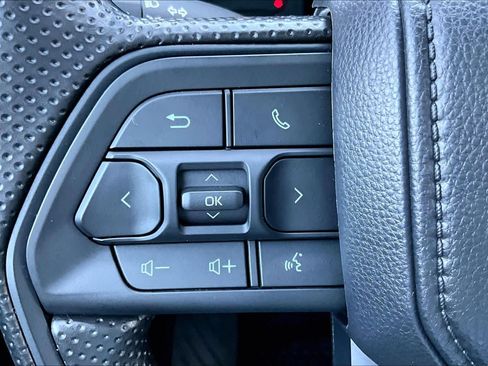 Used 2026 Toyota Tacoma SR AWD/4WD image 20