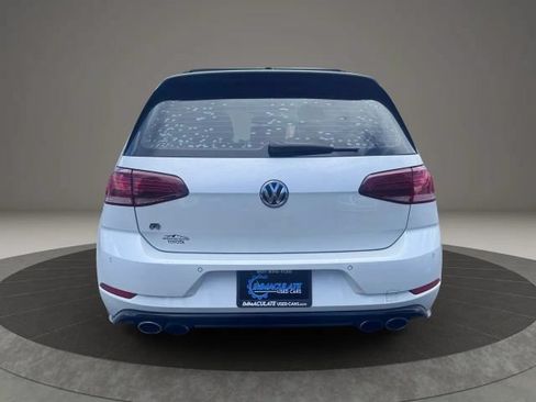 Used 2018 Volkswagen Golf R 4-Door AWD/4WD image 4