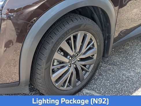 Used 2022 Nissan Pathfinder SL w/ SL Premium Package FWD image 7
