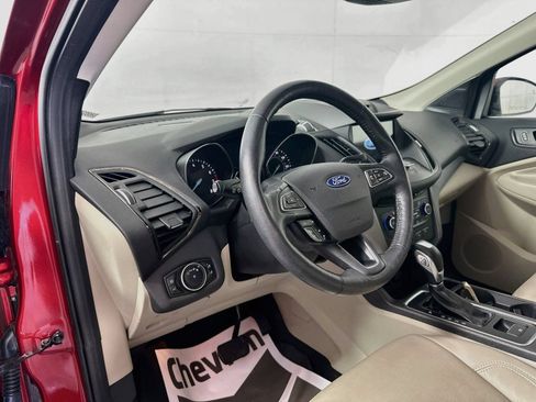 Used 2018 Ford Escape SEL w/ Ford Safe & Smart Package FWD image 9
