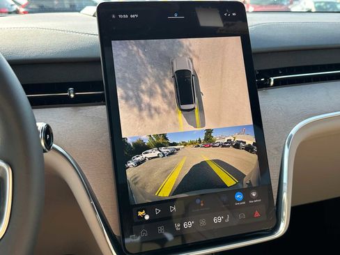 New 2025 Volvo EX90 Plus image 27