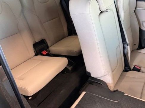 New 2026 Volvo XC90 B6 Plus w/ Protection Package Premier image 16