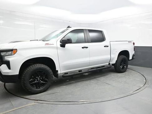 Used 2023 Chevrolet Silverado 1500 LT Trail Boss w/ Protection Package AWD/4WD image 3