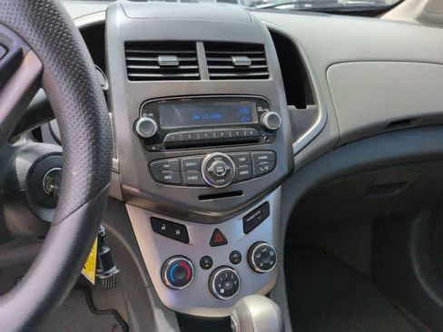 Used 2014 Chevrolet Sonic LT FWD image 27