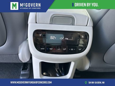 New 2026 Hyundai Ioniq 9 SEL w/ Tow & Go Package AWD/4WD image 13