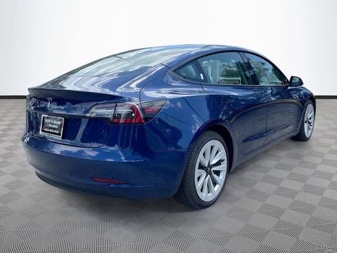 Used 2022 Tesla Model 3 Standard Range RWD image 7