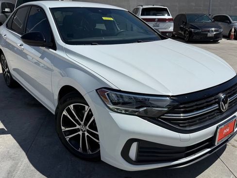 Used 2024 Volkswagen Jetta Sport FWD image 1