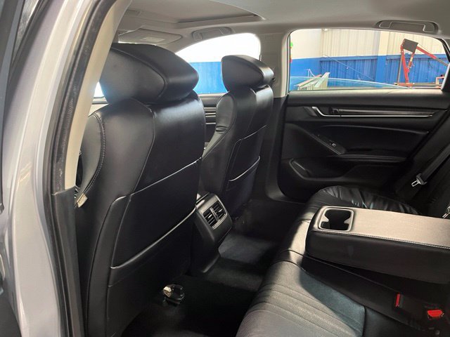Used 2018 Honda Accord Touring image 18
