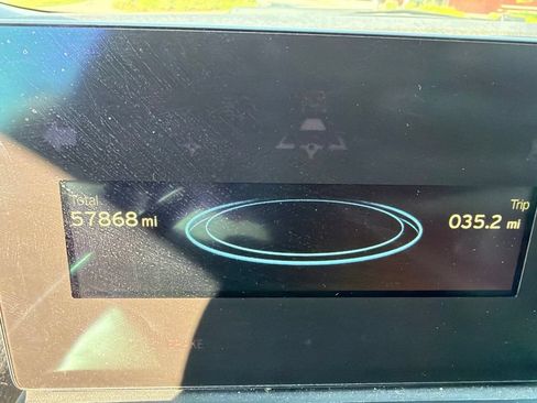 Used 2017 BMW i3 w/ Range Extender RWD image 14