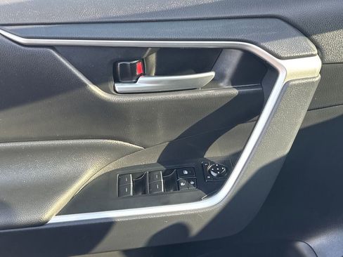 Used 2025 Toyota RAV4 XLE w/ Convenience Package image 34