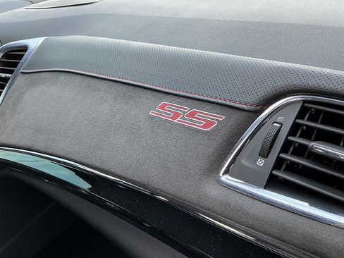 Used 2014 Chevrolet SS RWD image 31