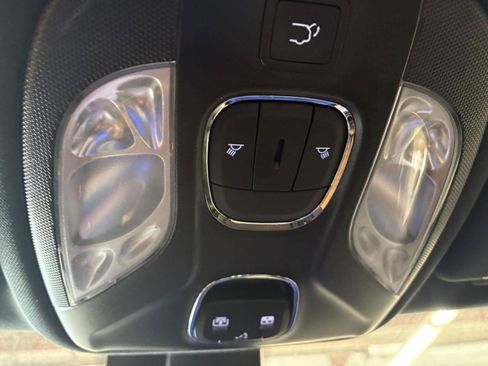 Used 2023 Jeep Compass Latitude w/ Sun and Sound Group AWD/4WD image 25