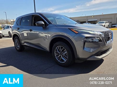 Used 2023 Nissan Rogue S image 17