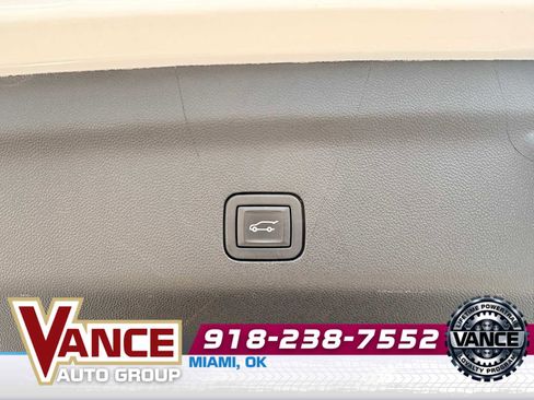 Used 2023 Chevrolet Tahoe High Country AWD/4WD image 17