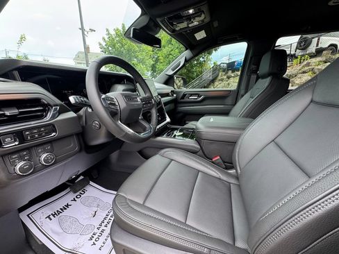 Used 2026 GMC Yukon Denali AWD/4WD image 48