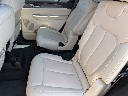 Used 2025 Jeep Grand Cherokee L Limited RWD image 24