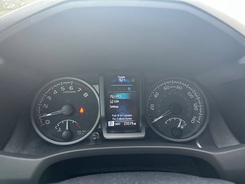 Used 2022 Toyota Tacoma TRD Sport RWD image 24