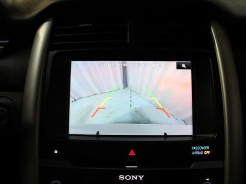 Used 2013 Ford Edge Limited FWD image 4