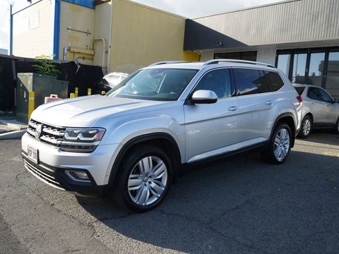 Used 2019 Volkswagen Atlas SEL Premium AWD/4WD image 4