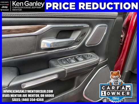Used 2019 RAM 1500 Laramie AWD/4WD image 11