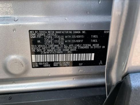Used 2025 Toyota RAV4 XLE image 31