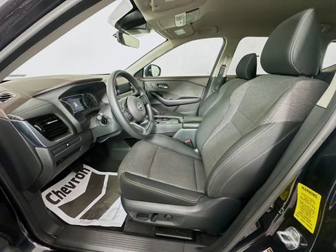 Used 2023 Nissan Rogue SV FWD image 19