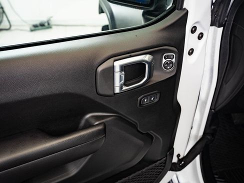 Used 2021 Jeep Wrangler Unlimited Rubicon image 21