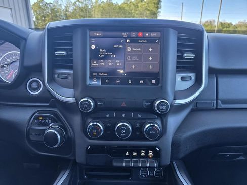 Used 2022 RAM 1500 Big Horn image 24