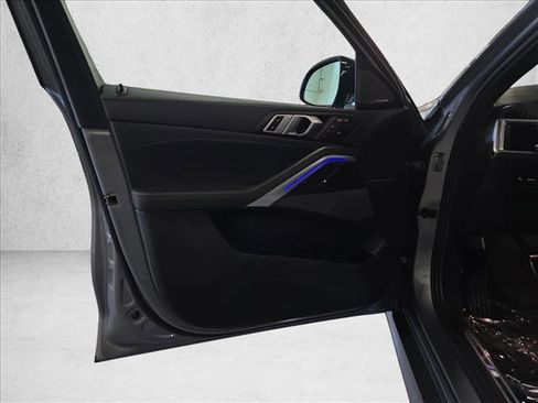 Used 2025 BMW X6 xDrive40i image 29